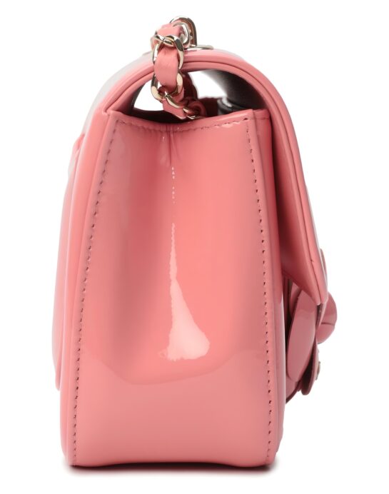 Chanel-Flap-leather-pink-side