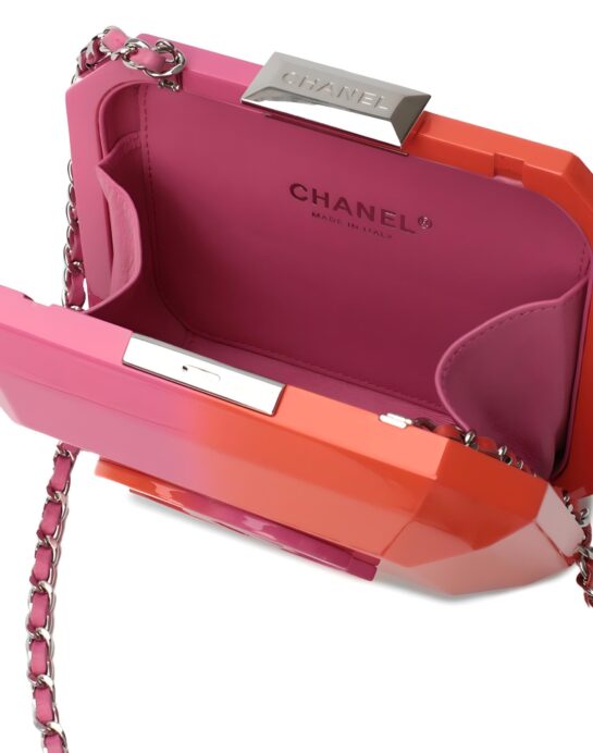 Chanel-Ombre-clutch-plexiglass-pink-inside