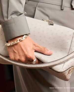 fendi-ostrich-baguette-ash-grey-2026-runway