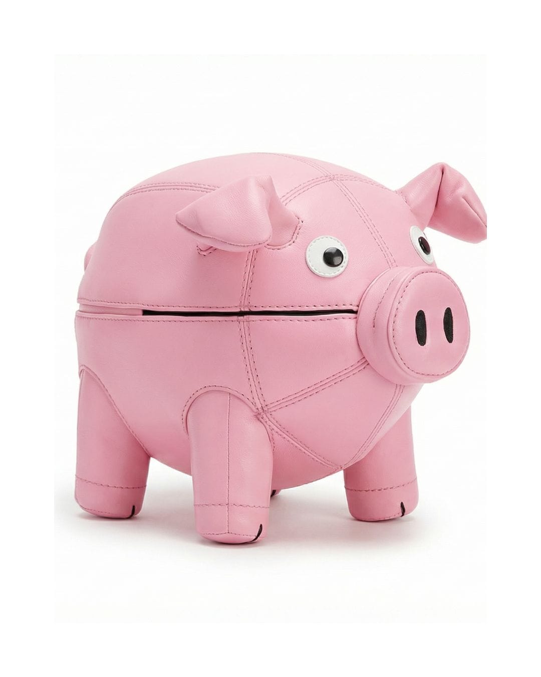 Moschino Runway Fall Winter 2026 Pig Bag in sculpted pink leather novelty design